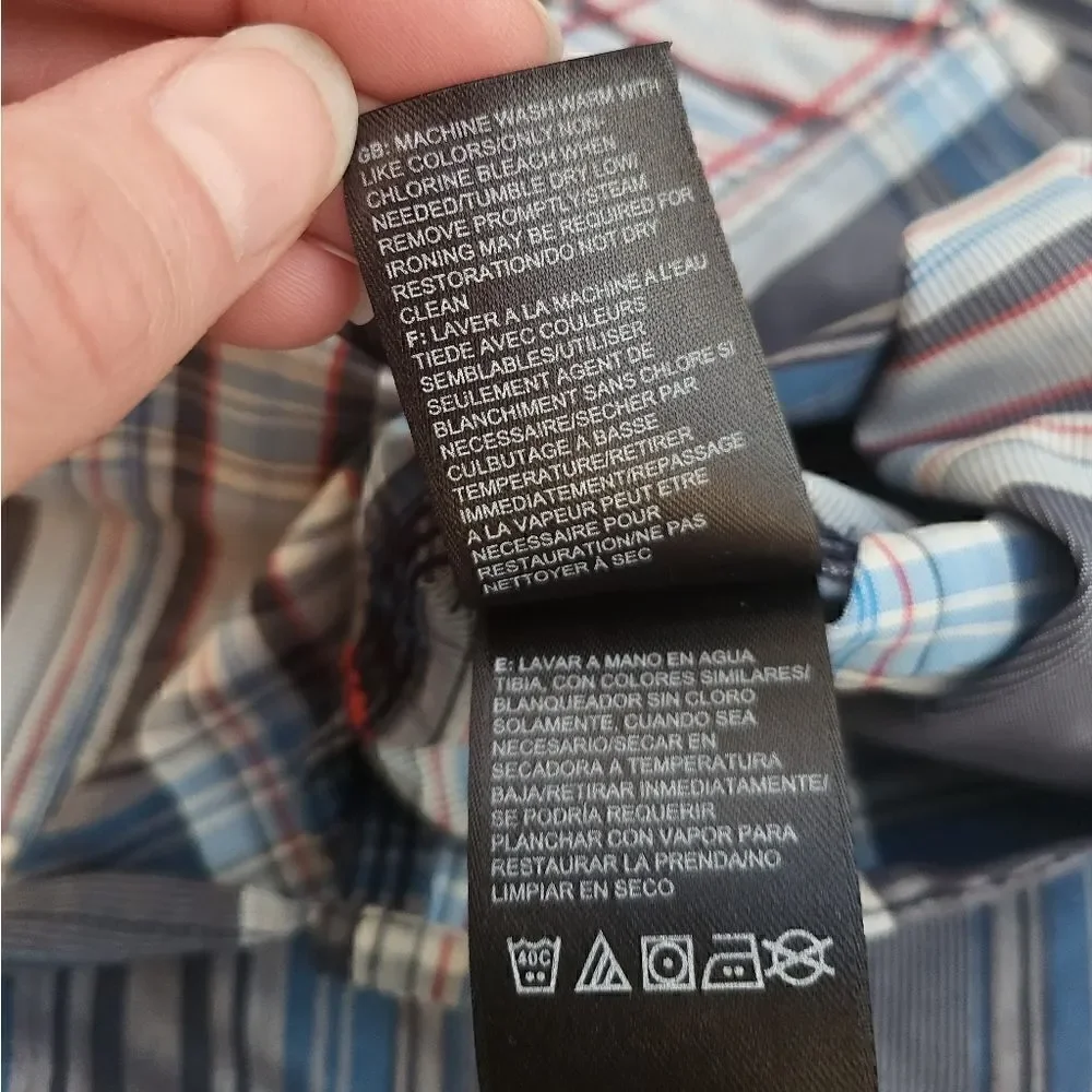 The North Face Plaid Short Sleeve Button Front Shirt Men's med
